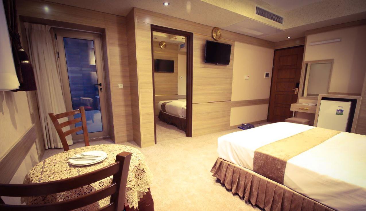 قیمت هتل های نزدیک حرم امام رضا - قیمت هتل سی و سه پل